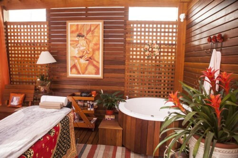 Hotel Vicino Al Mare กัวรูจา ภายนอก รูปภาพ